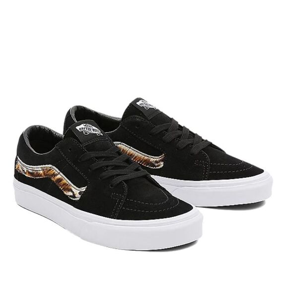 Vans Soft Suede Sk8 Low black Low top Sneakers Shoes Womens size 6 NWT - Picture 1 of 12